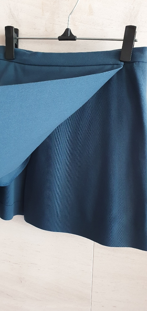 (정품) 라코스테 랩 스커트--4