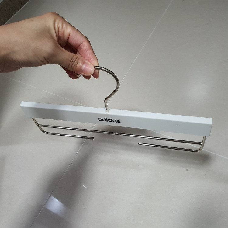 [새상품]아디다스 치마 바지걸이 옷걸이--1