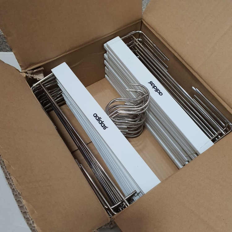 [새상품]아디다스 치마 바지걸이 옷걸이--3