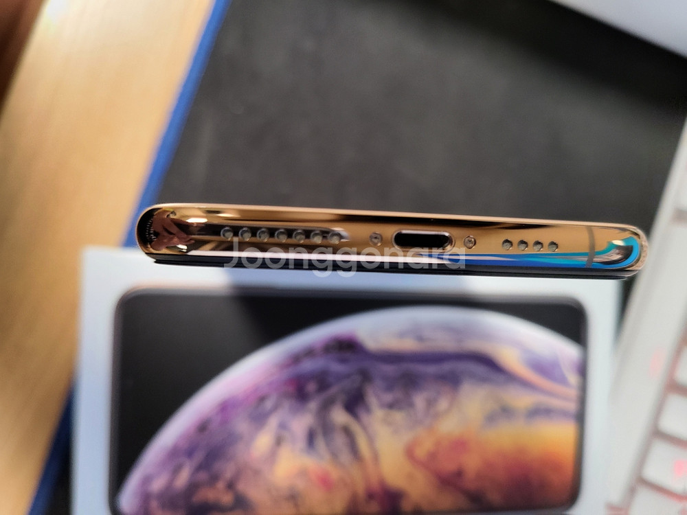 아이폰xs max512 판매합니다--6
