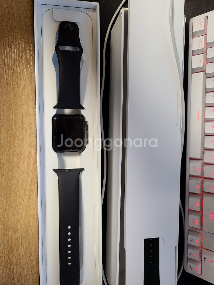 애플워치3 셀룰러 판매합니다 여분시계줄o--0