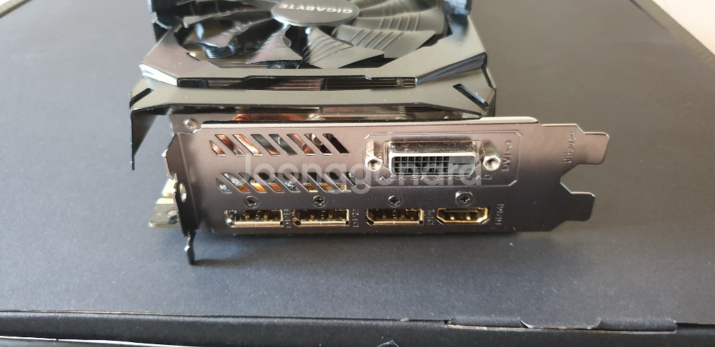 기가바이트 gtx 1080 xtreme 프리미엄팩--1