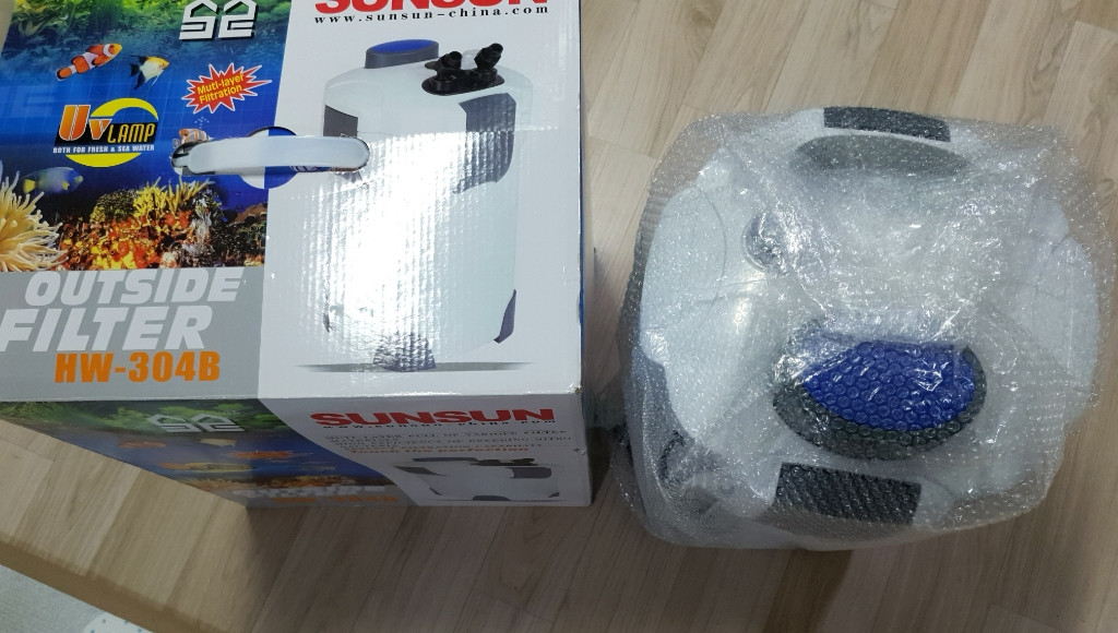 구리시 2자 광폭 어항. 외부여과기. 축양장 팝니다.--1