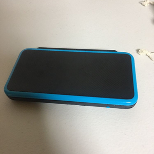 뉴 닌텐도 2DS XL