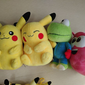 인형 큰거10개 작은거12개