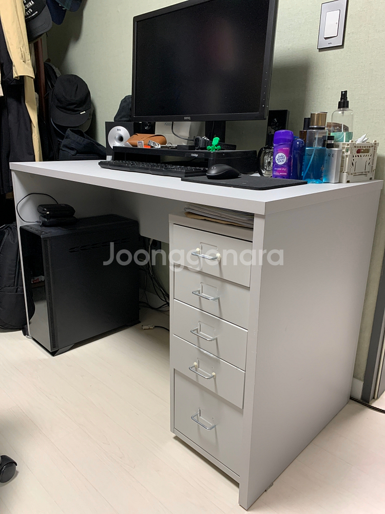 마켓비 그레이 컴퓨터 책상--0
