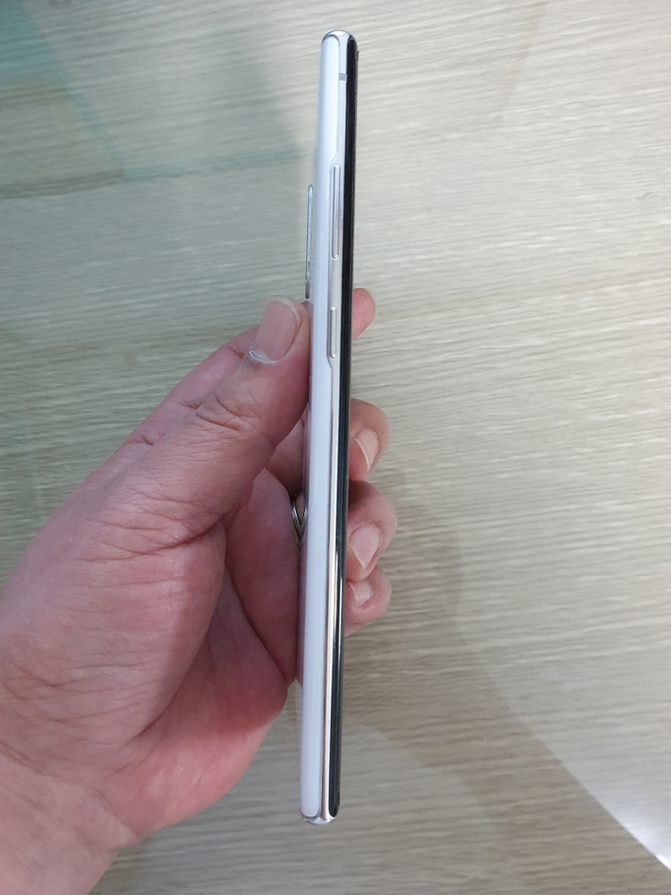 노트10 플러스 판매합니다.--2