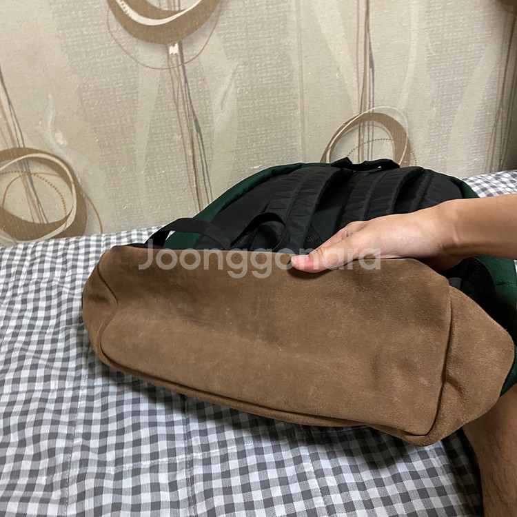 잔스포츠 라이트팩 백팩 그린 판매합니다--3