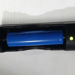 3.7V 밧데리 2000mAh, 충전기포함