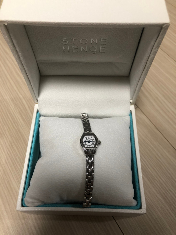 스톤헨지 시계 이미지