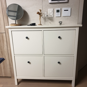 이케아 HEMNES(헴네스) 4칸 신발장