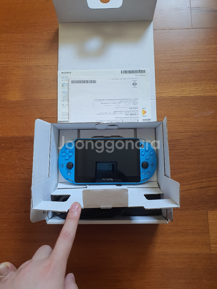 psvita2세대 아쿠아블루 128g 풀박팝니다.--3