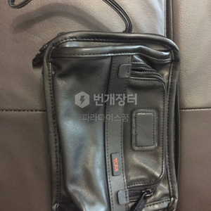 투미클러치백