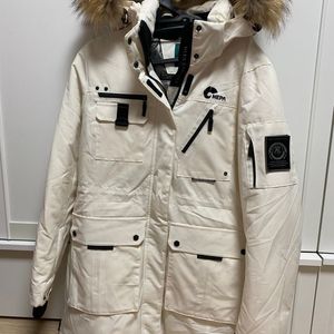 네파 구스다운 전지현 패딩 (가격내림)