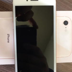 아이폰8 256g 골드 팝니다