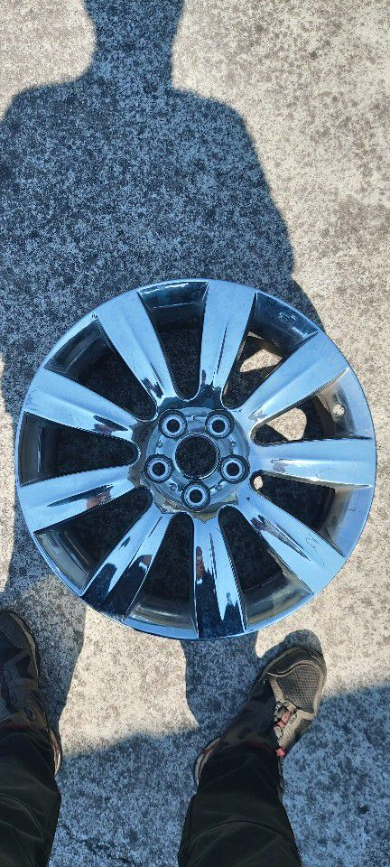 에쿠스 18인치 순정 크롬휠 1대분 4개팝니다--3