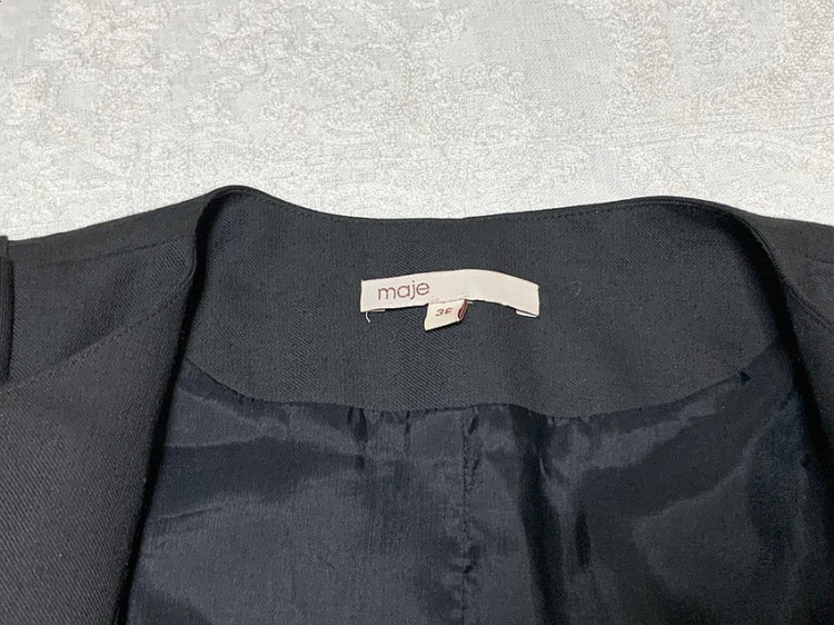 마쥬 퍼프숄더 자켓 size 36--3