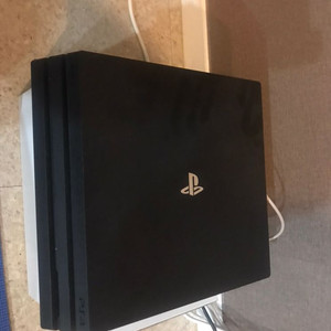 ps4 pro 1테라 및 레이싱 셋트