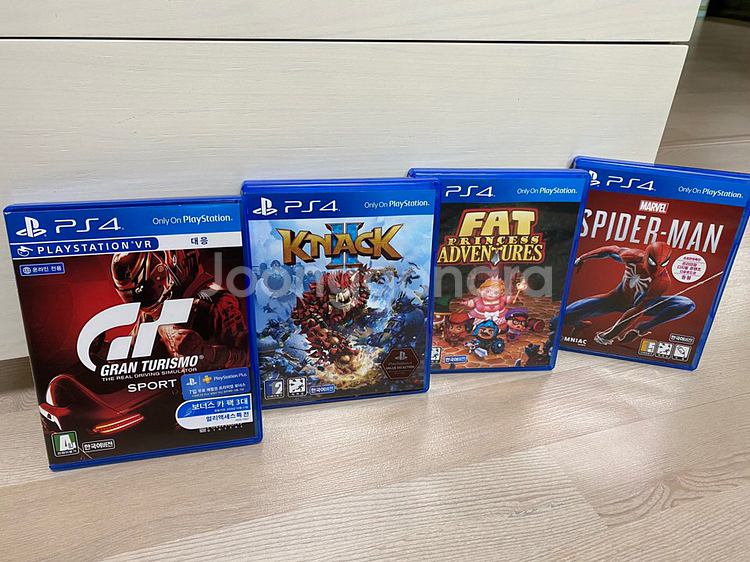 플스4 프로 7218b 듀얼쇼크 2개 팝니다--6