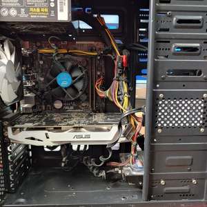 조립중고PC팝니다(사진에사양)i5 6500gtx1060