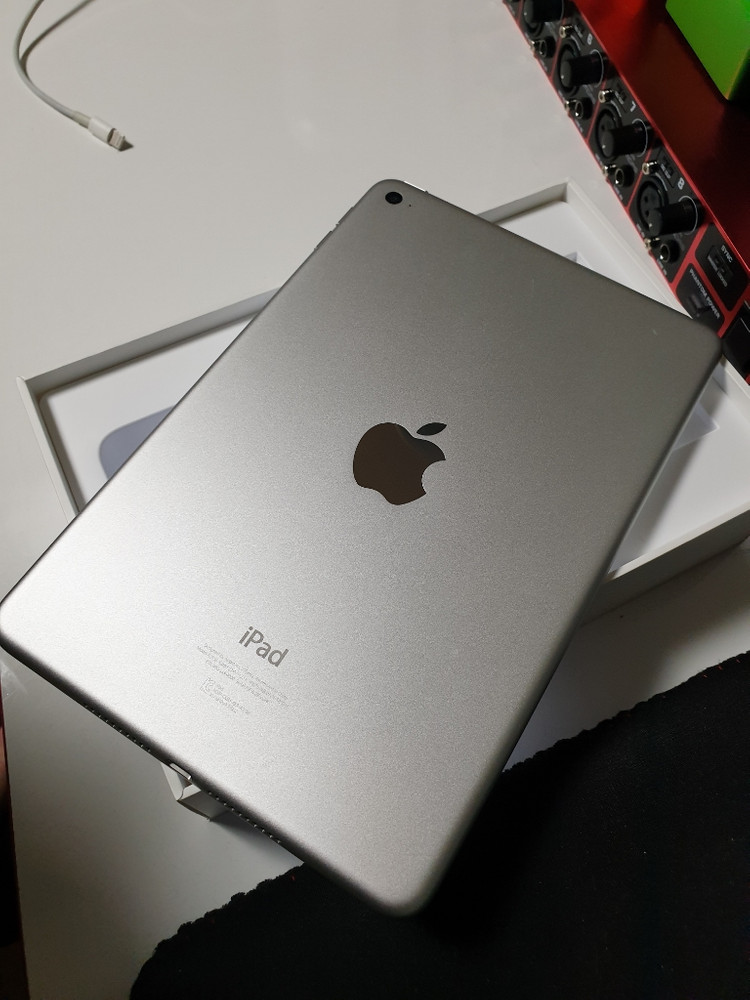 아이패드 미니4 wifi 128G--2