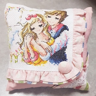 예쁜십자수 주차쿠션 들--2