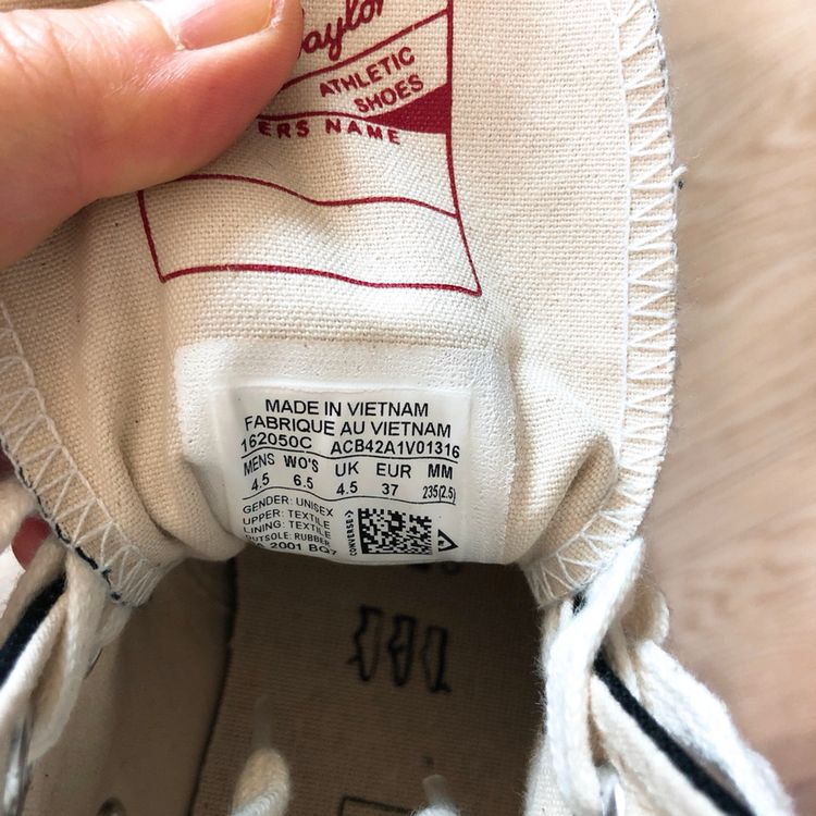 컨버스 척테일러팝니다 235사이즈--2