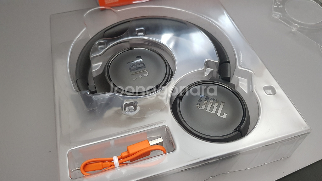 jbl tune 500 bt 3.8에 팝니다.--2