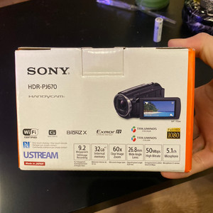 SONY HDR-PJ670