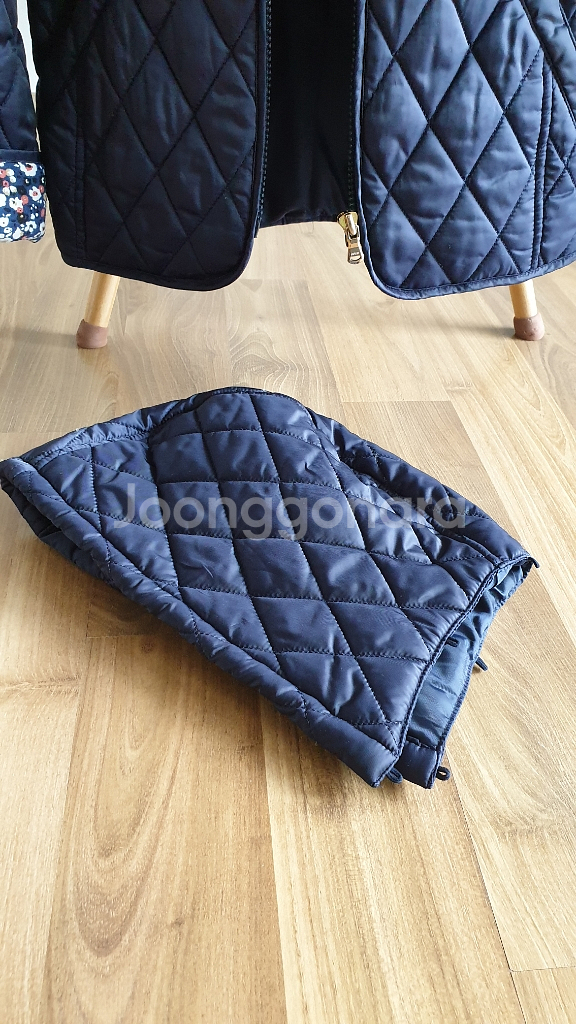 게스키즈 여아 퀼팅자켓 145(초1,2,3) 택포--6