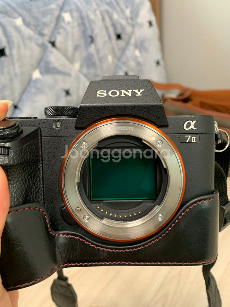 소니 a7m2 바디 + sel28f20--1