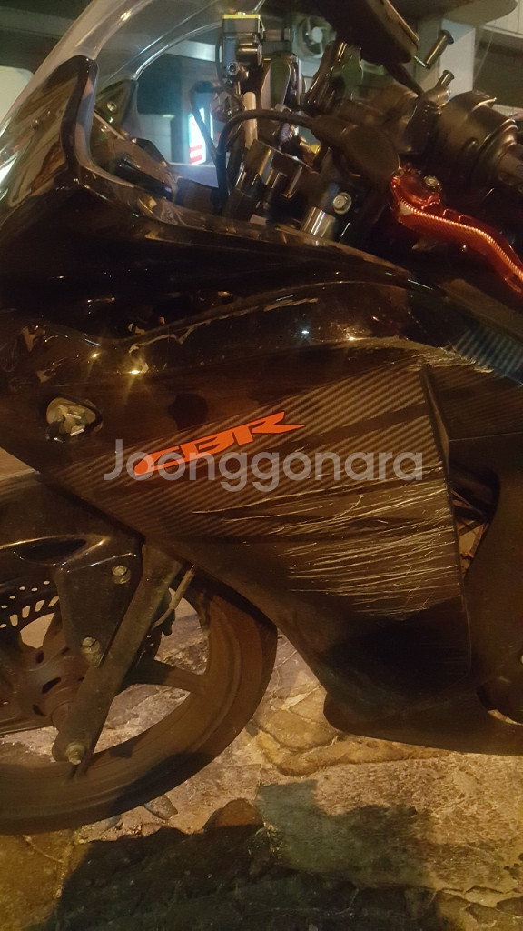 Cbr125r 2015년식 판매합니다.--4