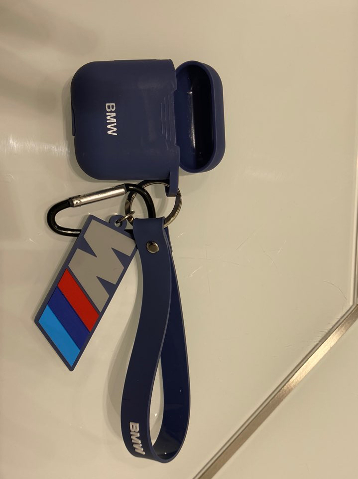 bmw 에어팟케이스 판매합니다--1