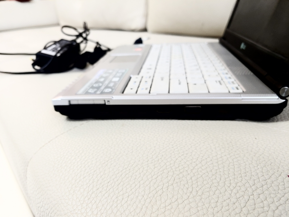 LG XNOTE E200 이미지