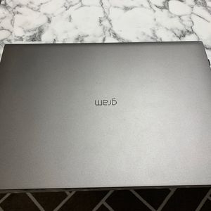 lg그램 2019 17zd990-vx5bk 팜니다