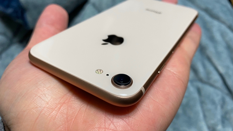 아이폰8 골드 256기가 팝니다!--6