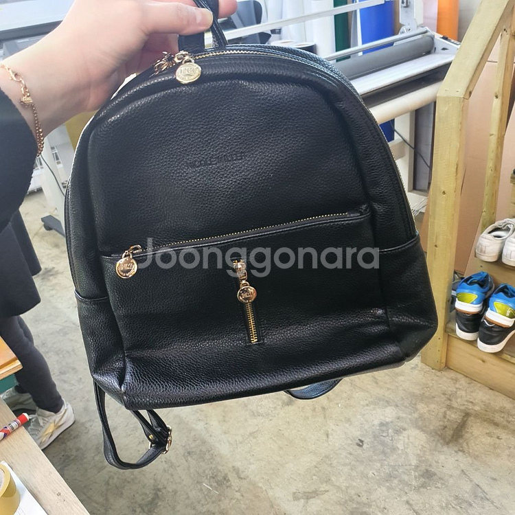 가방 중고 판매해용 구경하세요~^^--2