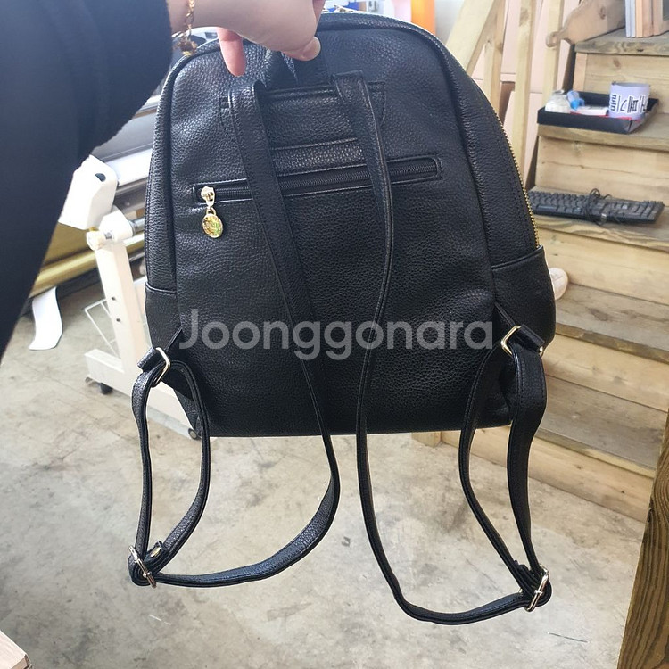 가방 중고 판매해용 구경하세요~^^--3