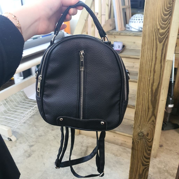 가방 중고 판매해용 구경하세요~^^--4