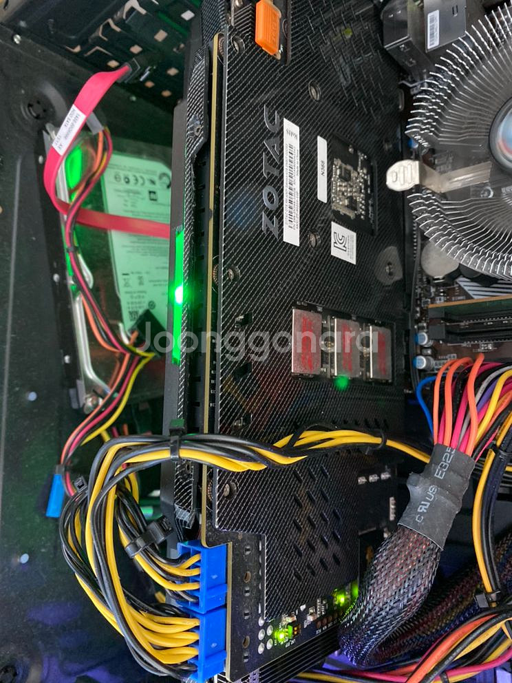 조탁gtx980amp익스트림제품 팝니다 실사용1-2개월--5