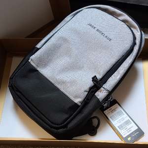 젝니클라우스 가방 새상품