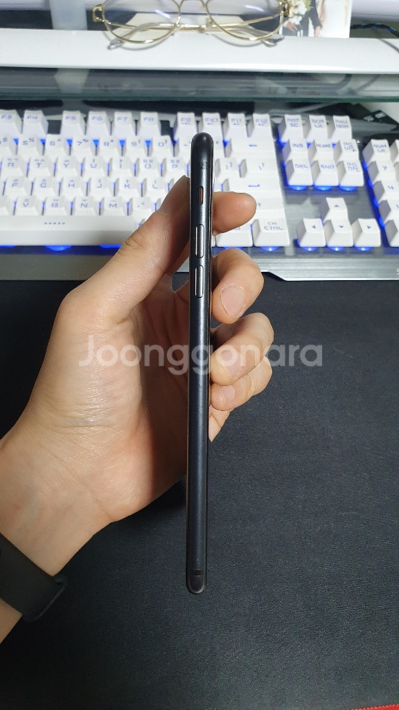 아이폰7+ 128GB팝니다 아이폰7플러스--3