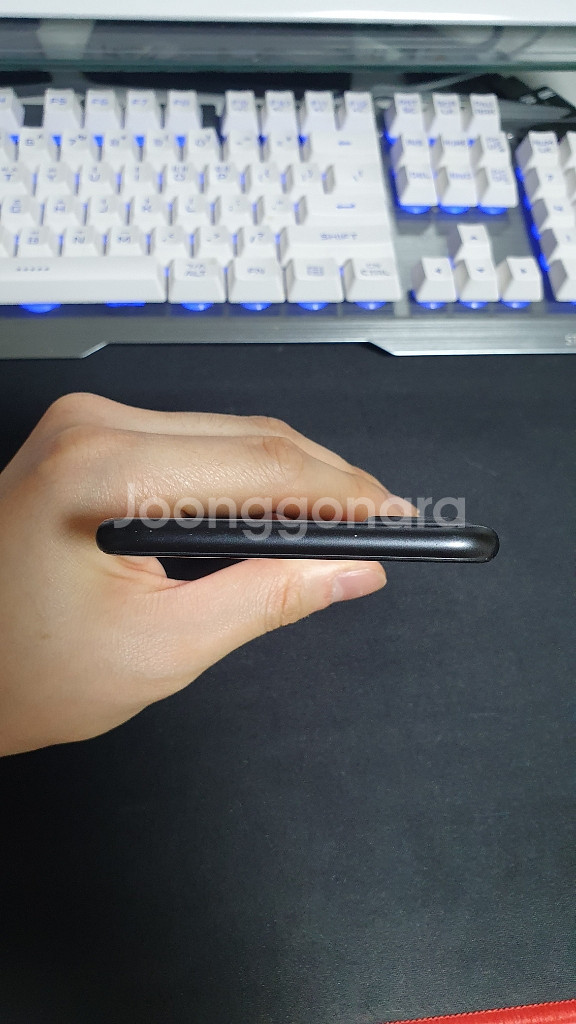 아이폰7+ 128GB팝니다 아이폰7플러스--4