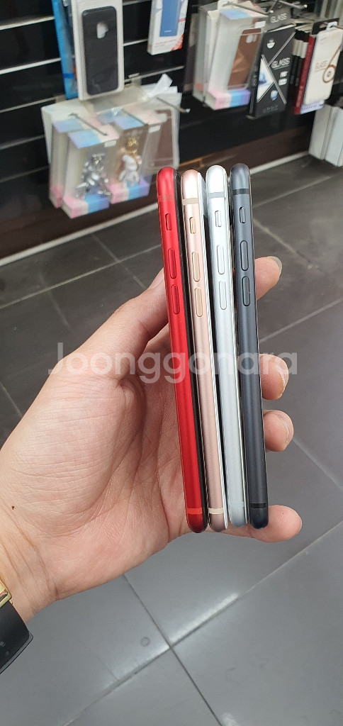 아이폰8 64G 256G 판매해요--3