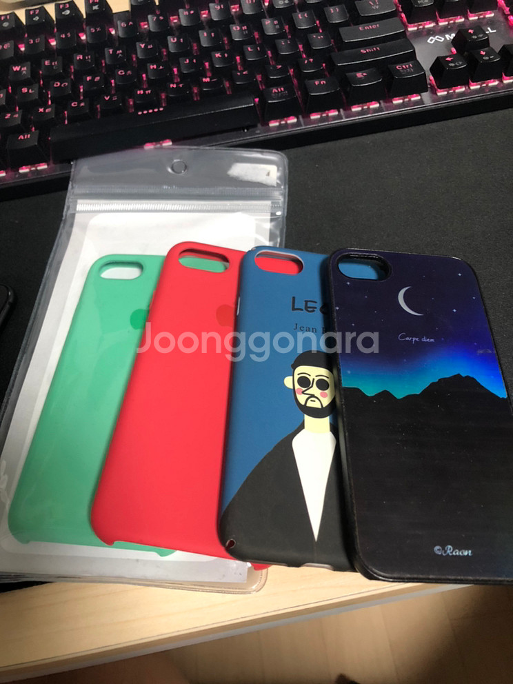 아이폰8 스페이스레이(스그)64기가 팝니다 배터리88퍼--6