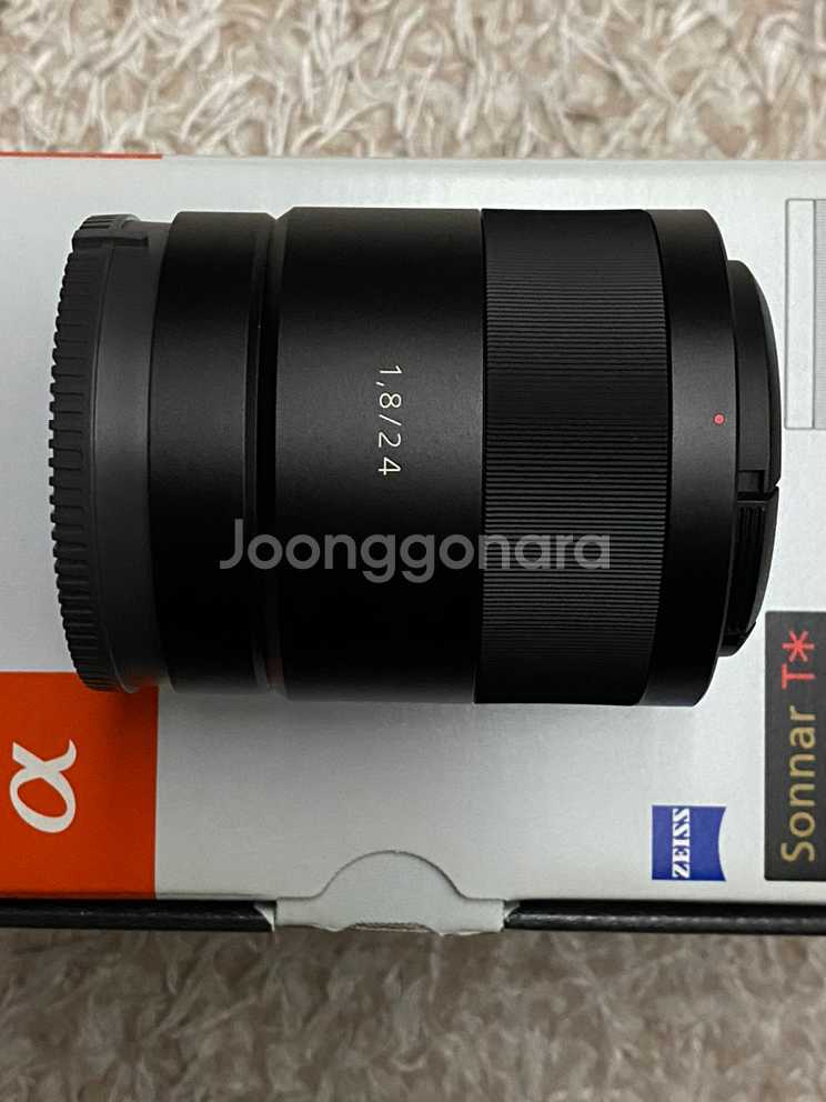 소니 E 24mm F1.8 ZA 칼이사 풀박--1