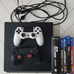 ps4 1205a 500gb 판매합니다. 일괄