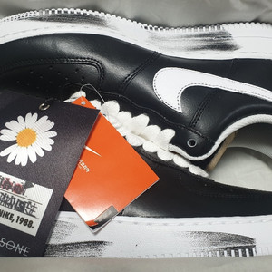 나이키 피스마이너스원 파라노이즈 (gd) 265 새상품