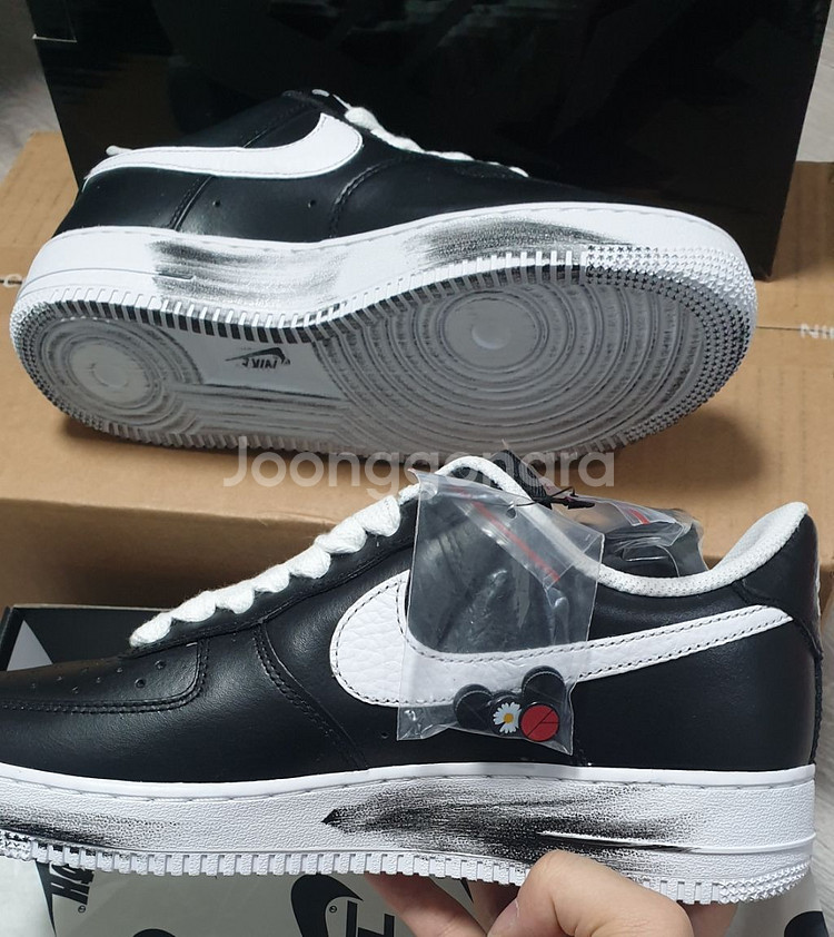 나이키 피스마이너스원 파라노이즈 (gd) 265 새상품--2