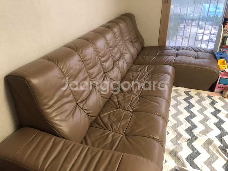 4인카우치 소파팝니다--4